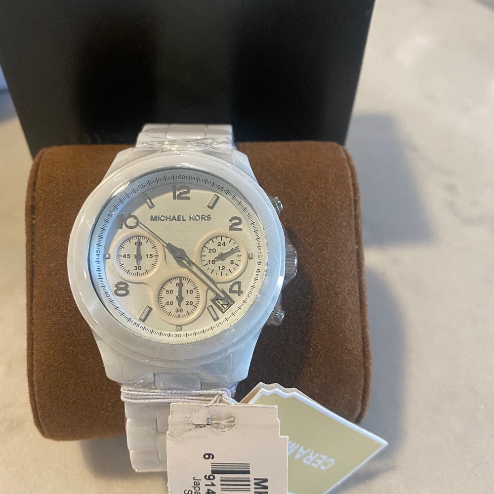 New with Tags Michael Kors 5161 Watch White
